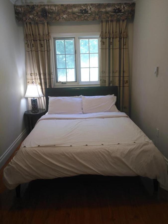 Lakeside Private Suite-Queen Bed Room Tottenham Eksteriør billede